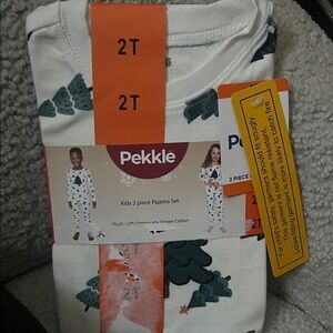 New Pekkle 2Piece Pajama Set 2T NWT